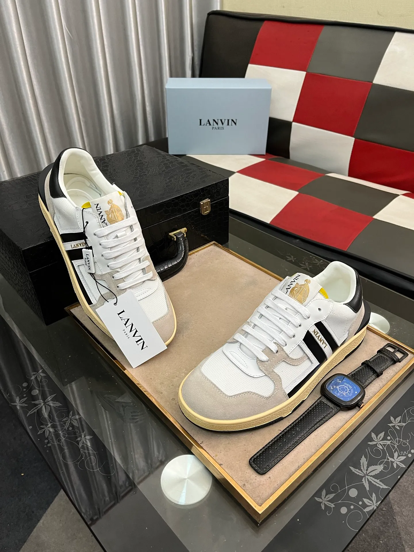 Men's men's shoes 💰540⌚️⌚️❗️Lanvin# Lanvin spring and summer series new colors latest lace up fashion casual forrest shoes running shoes ~ bumpr high quality couple series‼ ️ The latest trendy products of the season 🌈Many bloggers have started buying original models and custom-made them. The uppers are made of nubuck leather. They are very versatile, fashionable and casual, and are comfortable on the feet. Recommended for personal use! The original molded rubber backing with clear logo is wear-resistant. Standard code for couples: female code 35~40, male code 38-45